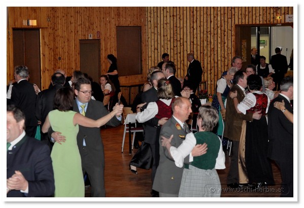 OEKB Ball Tulbing 2011_Bild09.JPG